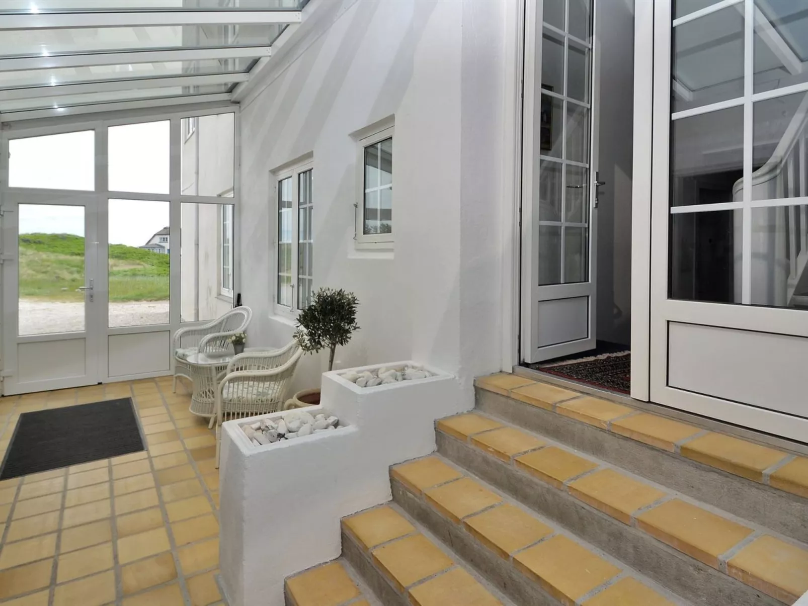 "Lenaya" - 75m from the sea-Binnen