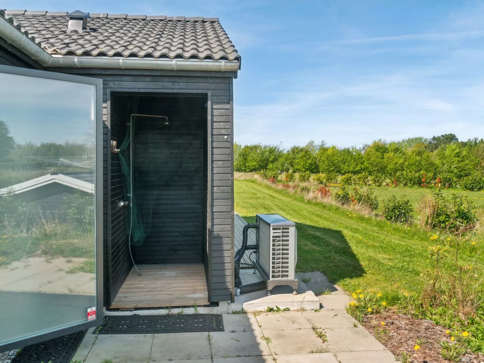 "Gregor" - 300m from the sea-Buiten