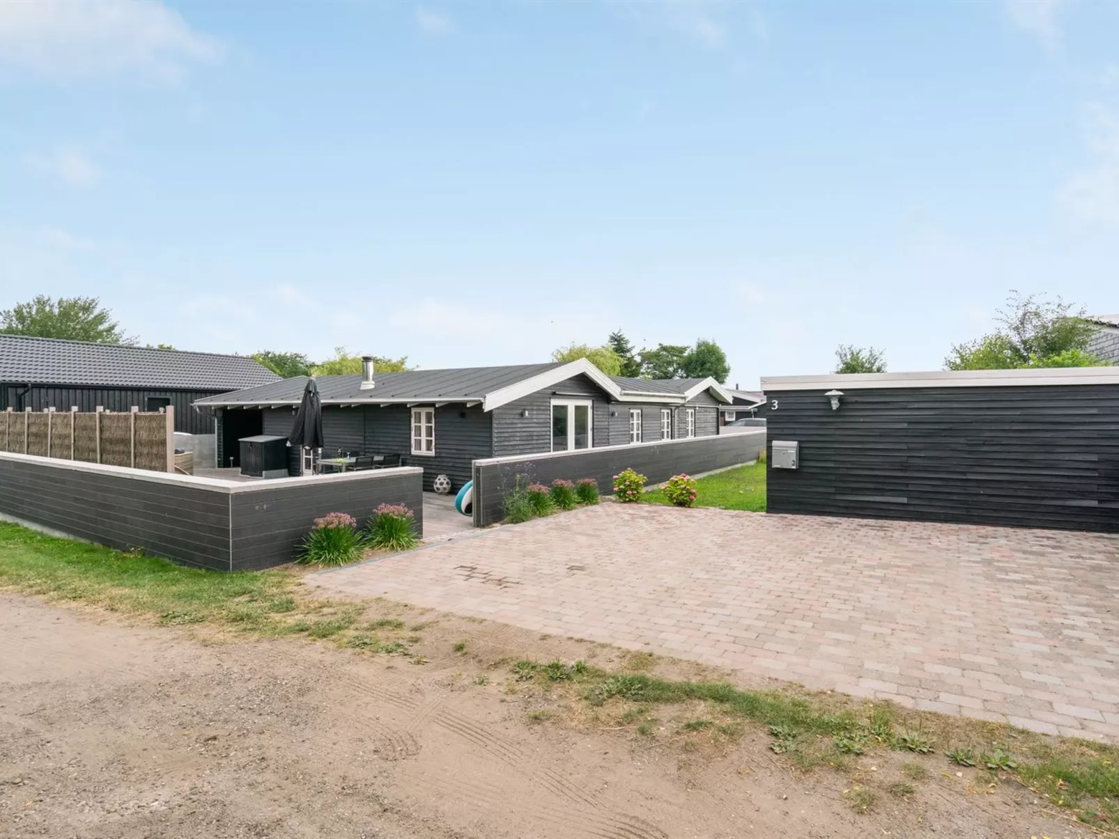 "Gunlef" - 50m from the sea-Buiten