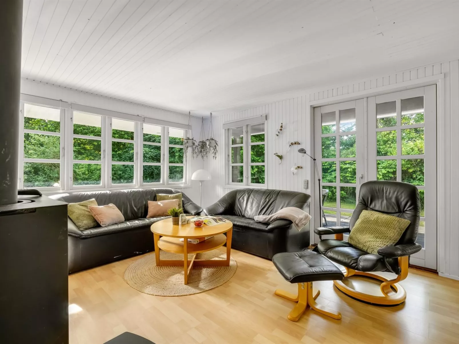 "Sunaj" -  from the sea-Binnen