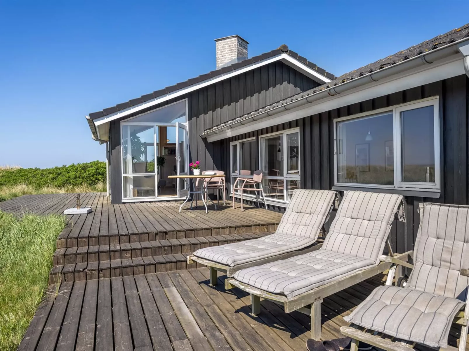 "Lauri" - 350m from the sea-Buiten