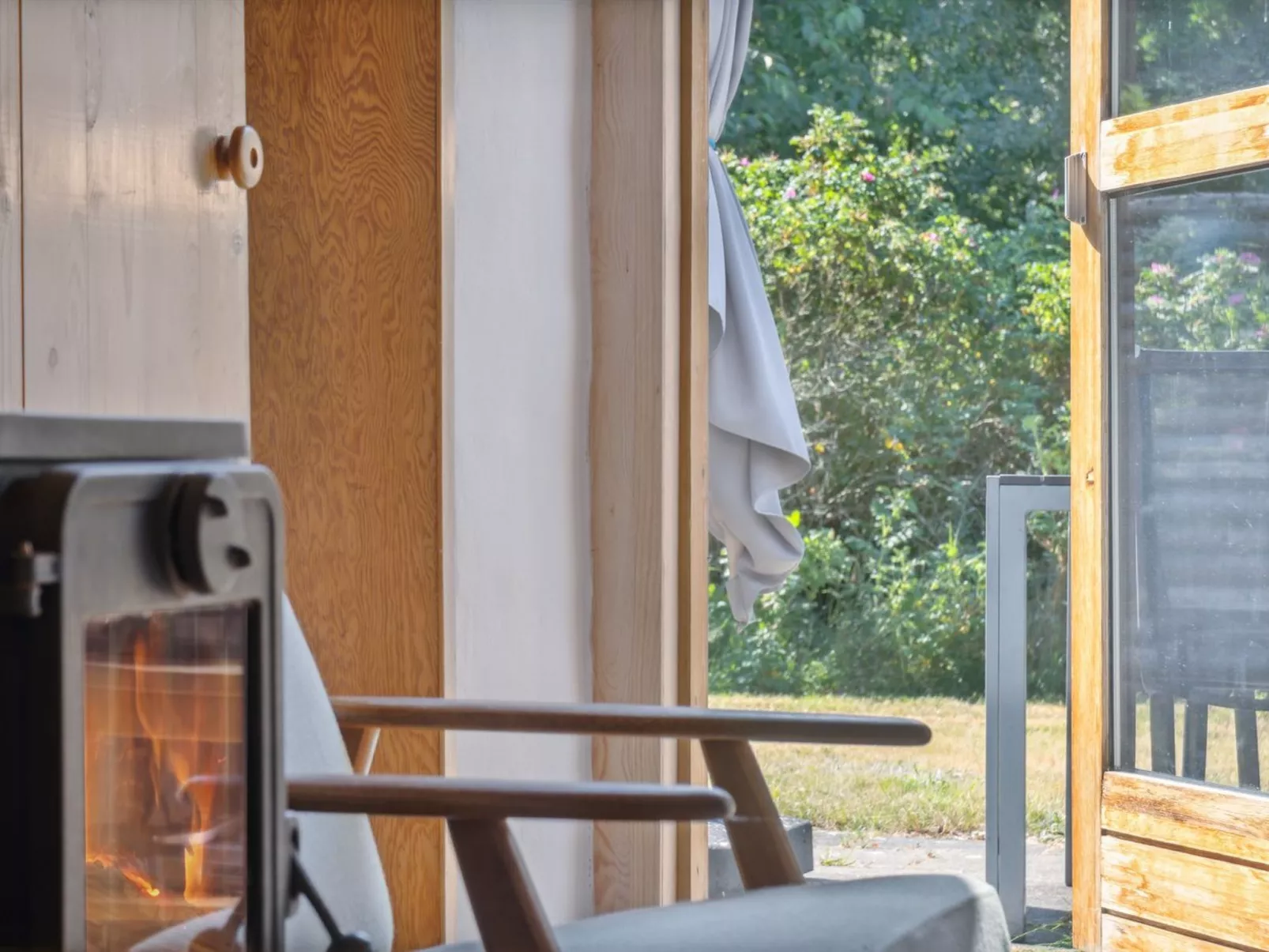 "Matta" - 800m from the sea-Binnen