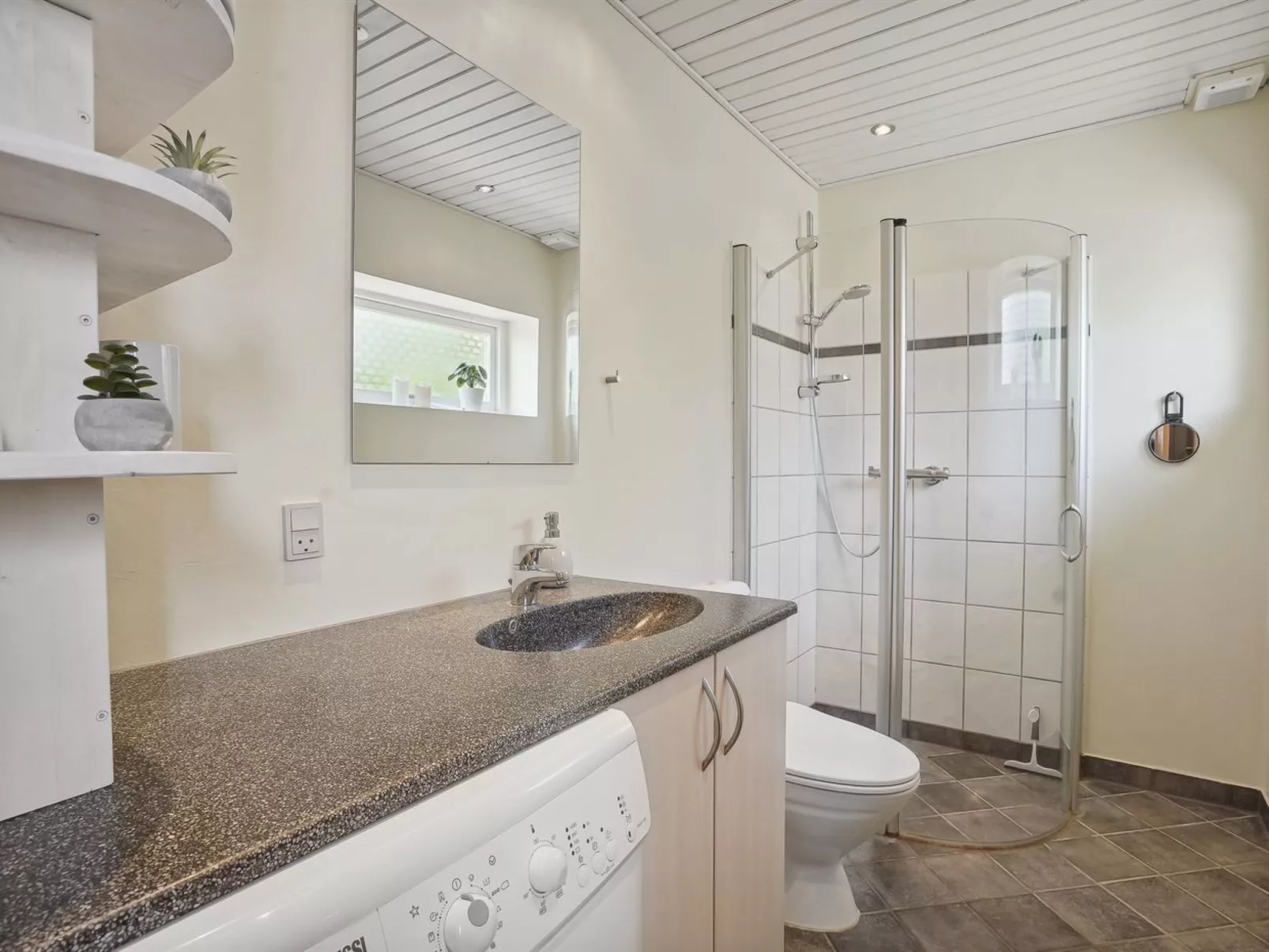 "Alma" - 400m from the sea-Binnen