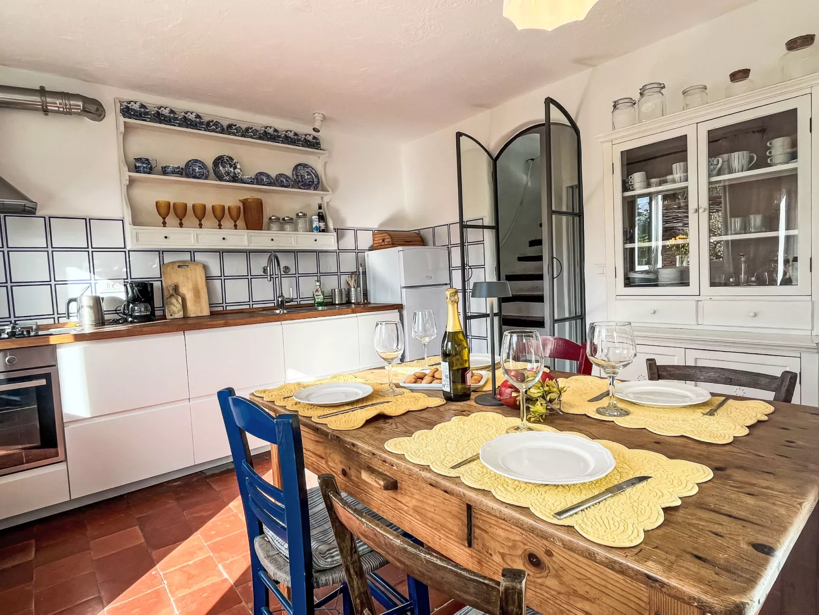 Bella Vista (DOL284)-Binnen