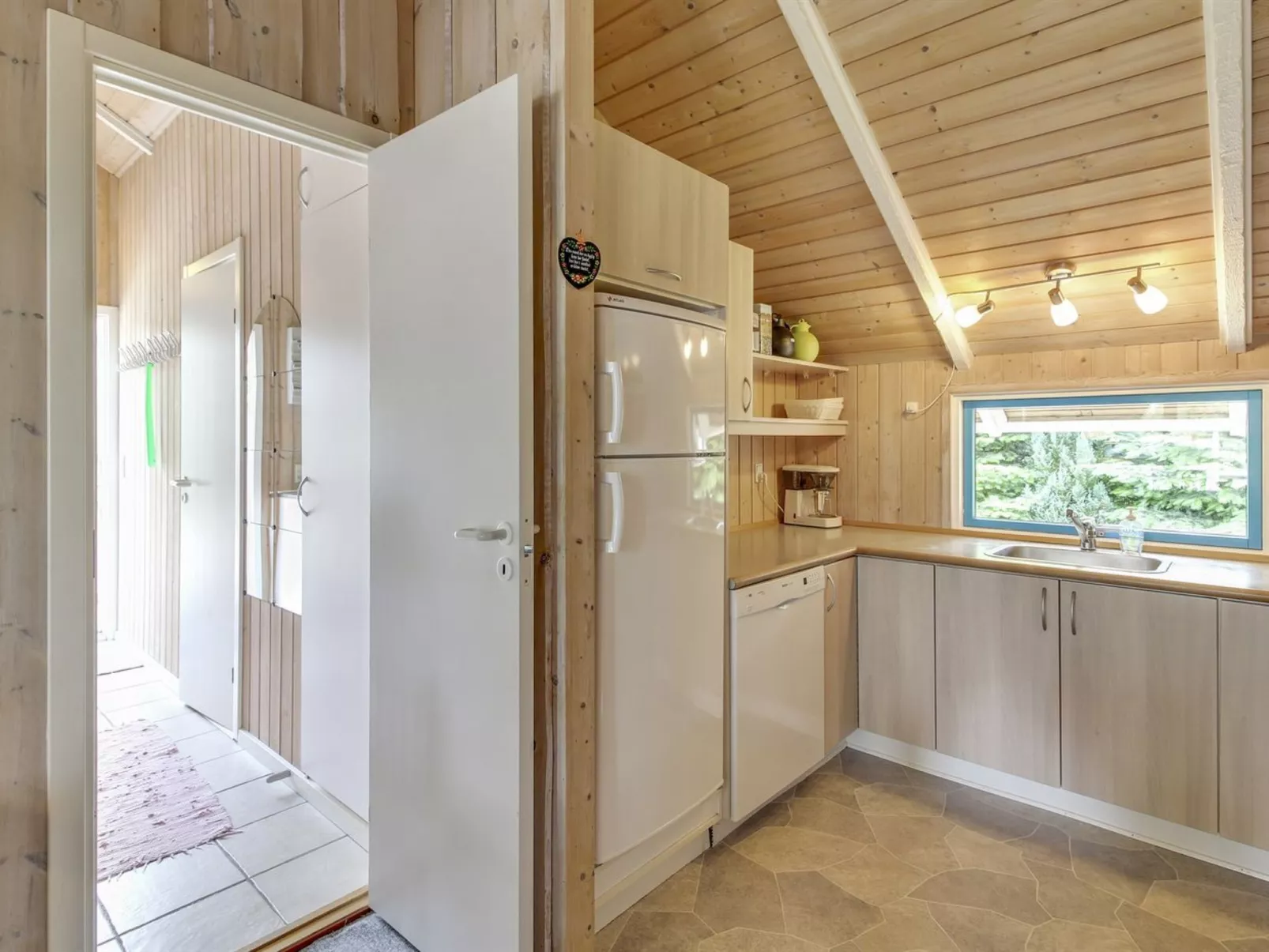 "Dedo" - 300m from the sea-Binnen