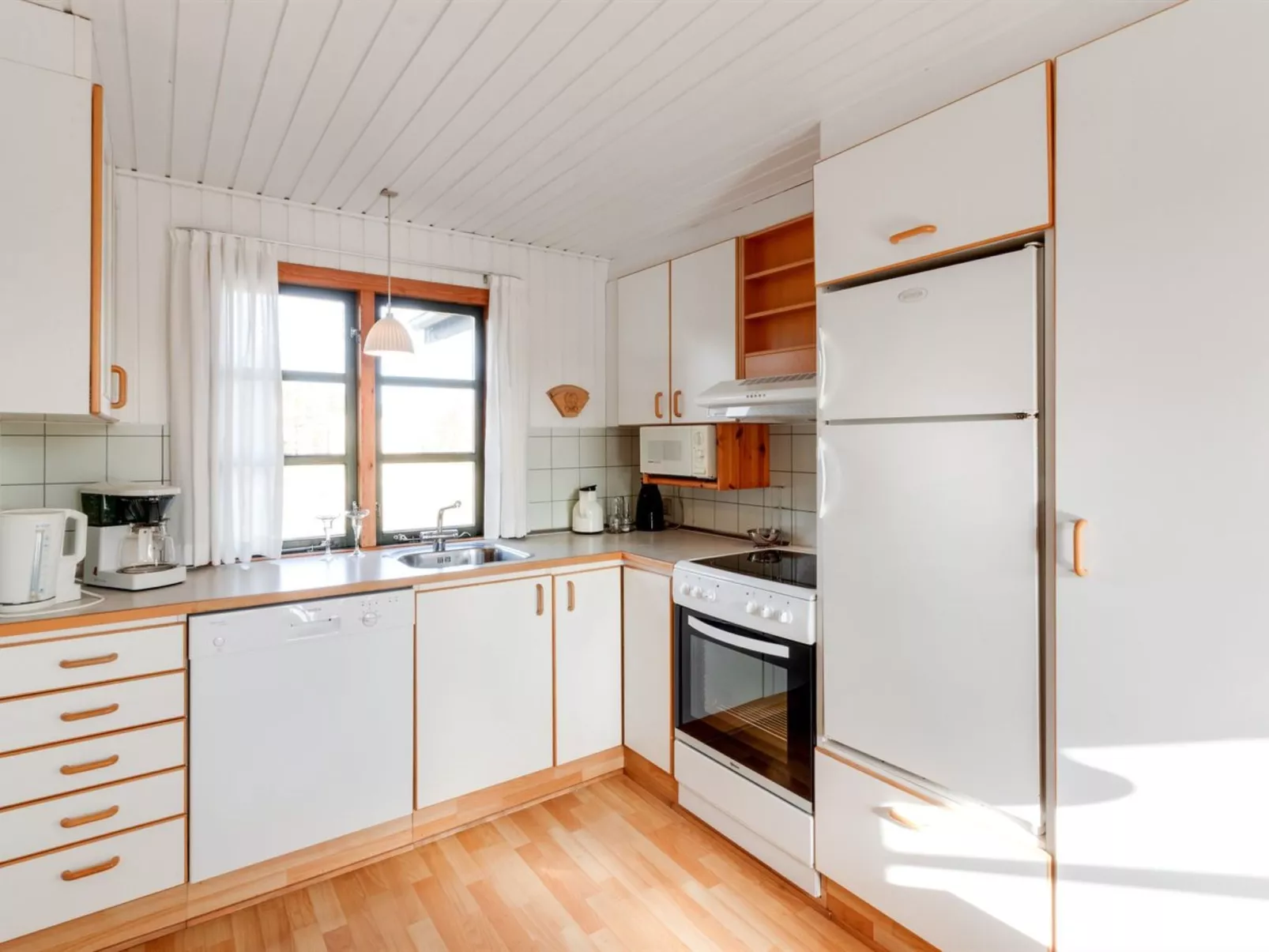 "Annabell" - 150m from the sea-Binnen