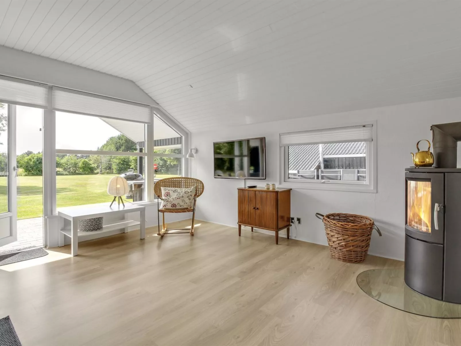 "Harmen" - 1.1km from the sea-Binnen