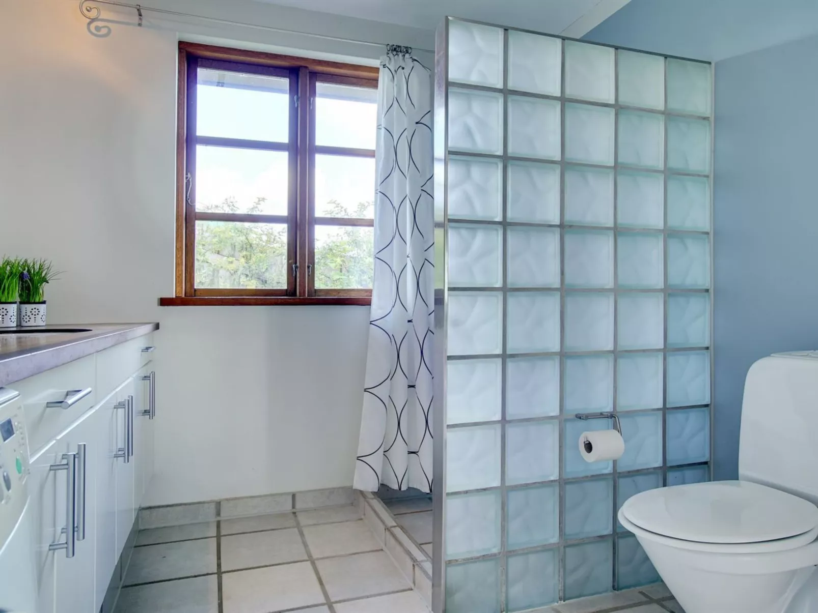 "Botmar" - 10m from the sea-Binnen