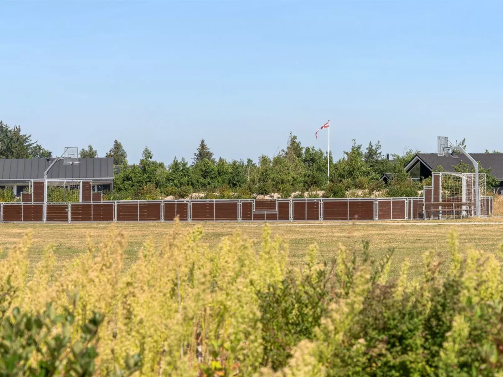 "Richard" - 4km from the sea-Binnen