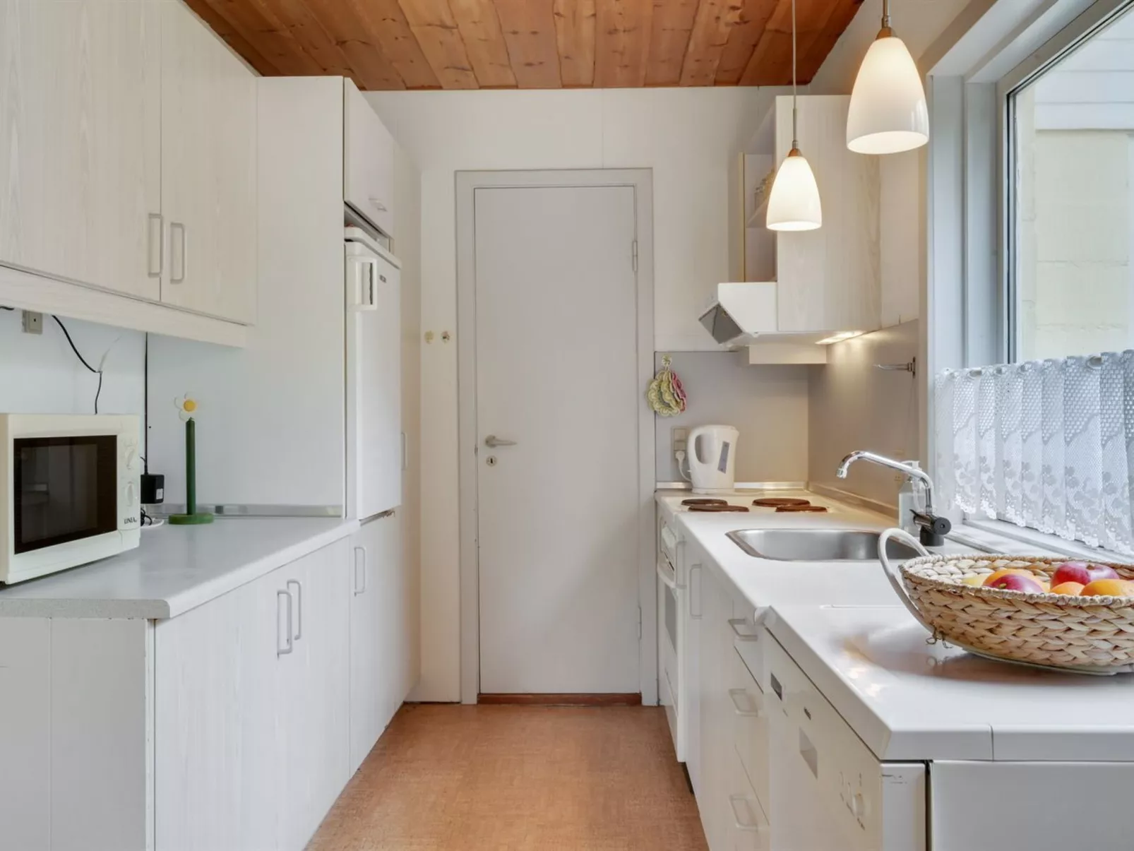 "Arnulf" - 400m from the sea-Binnen