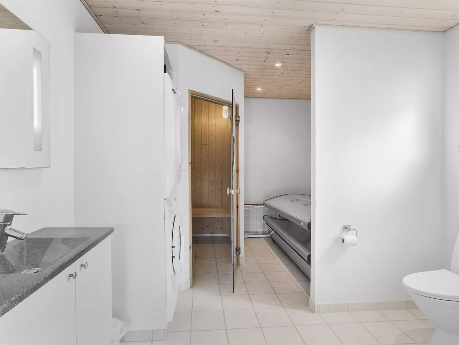 "Toa" - 600m from the sea-Binnen