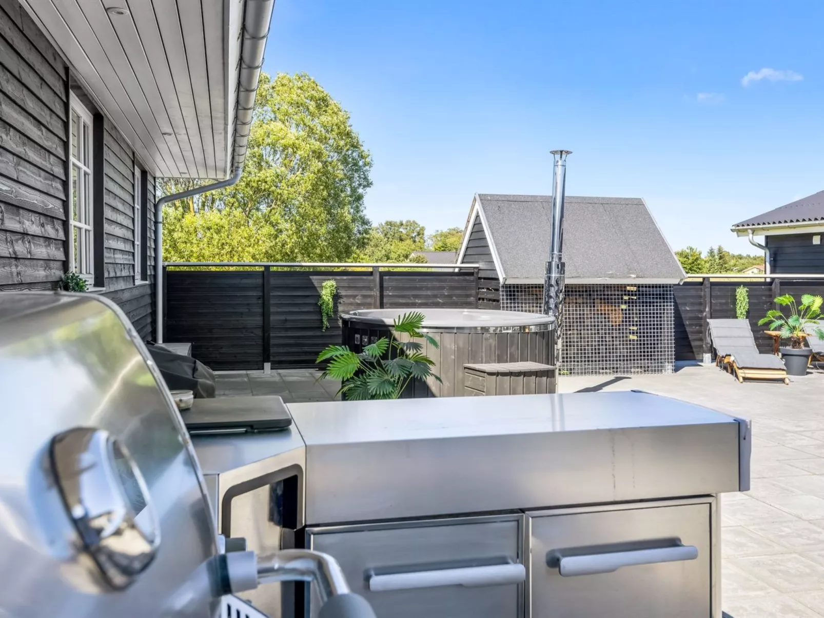 "Erna" - 400m from the sea-Buiten