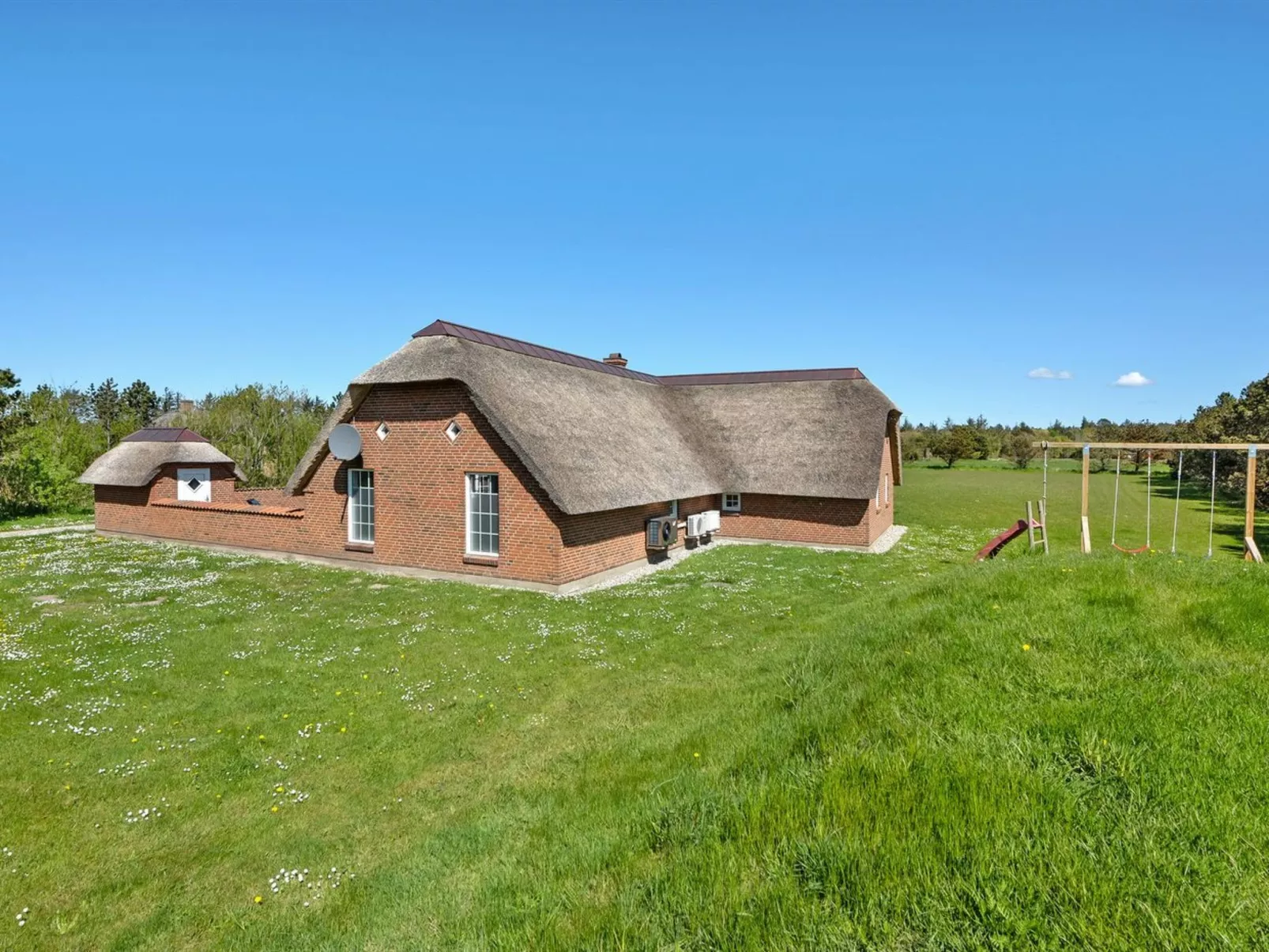 "Jorkin" - 1.8km from the sea-Buiten