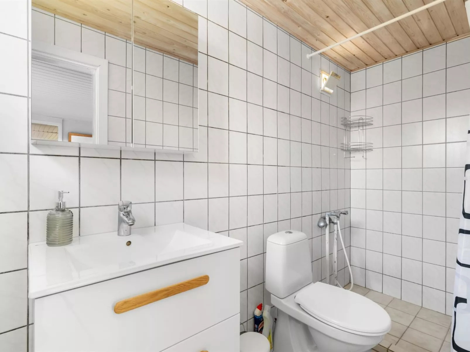 "Neea" - 40m from the sea-Binnen