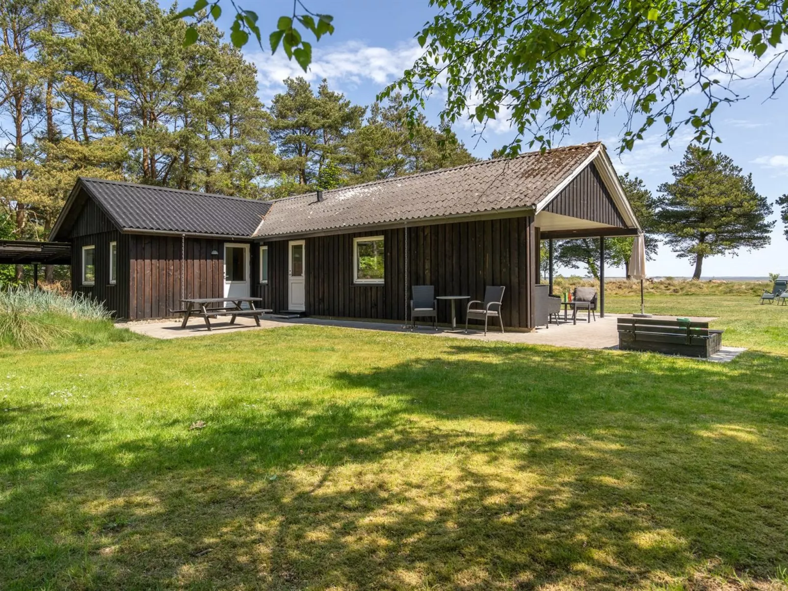 "Elny" - 500m to the fjord-Buiten