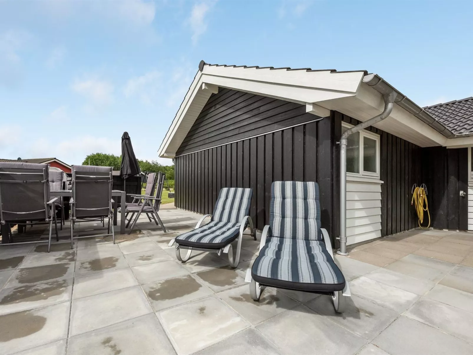 "Harth" - 700m to the fjord-Buiten