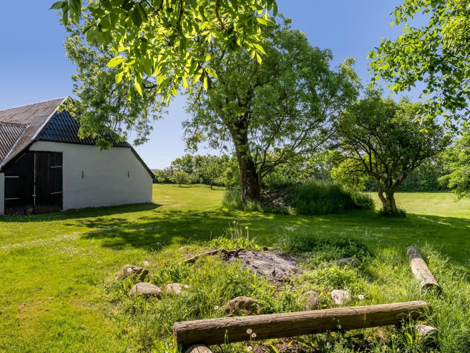 "Kara" - 100m to the fjord-Buiten