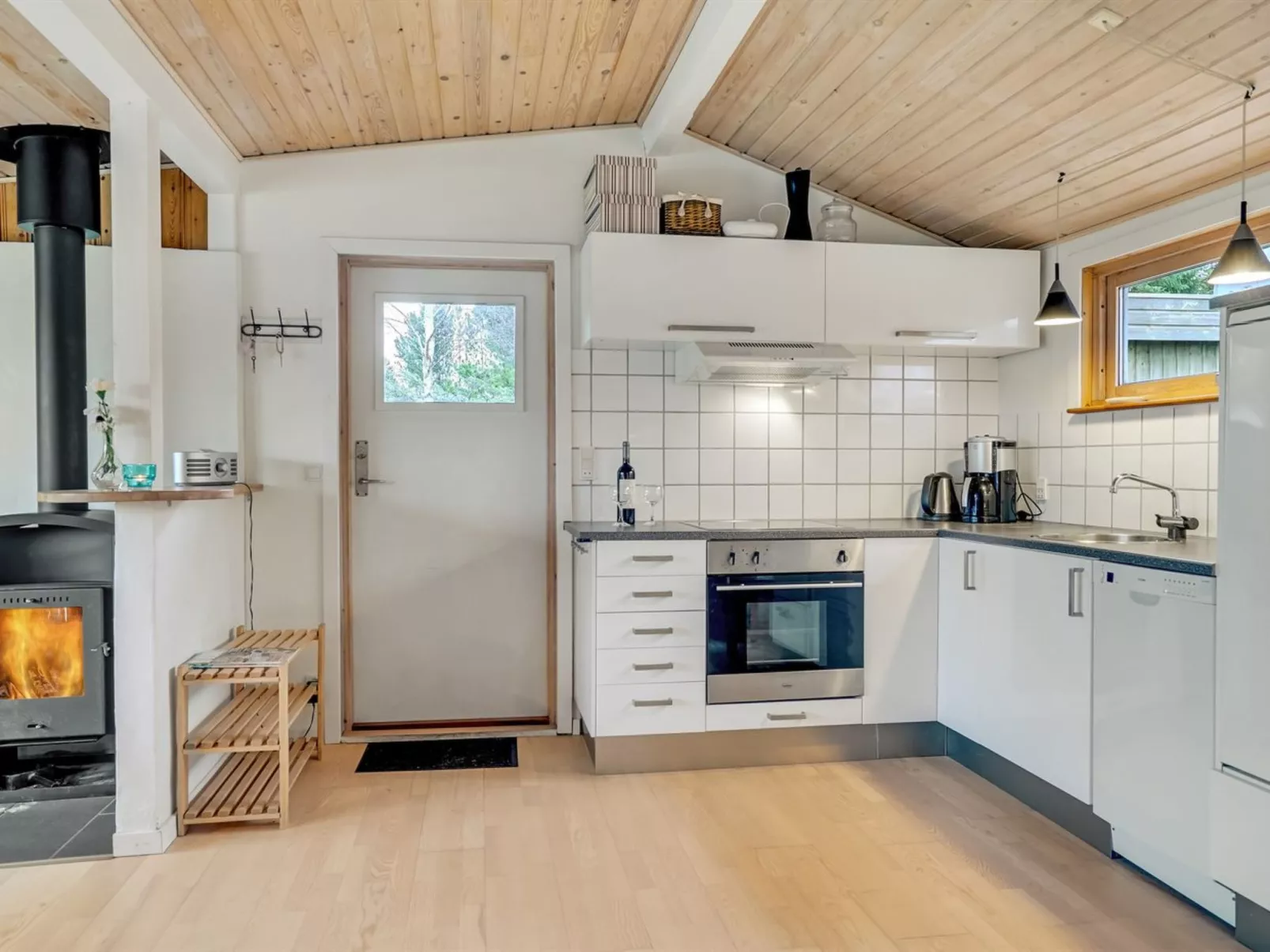 "Joosua" - 400m from the sea-Binnen