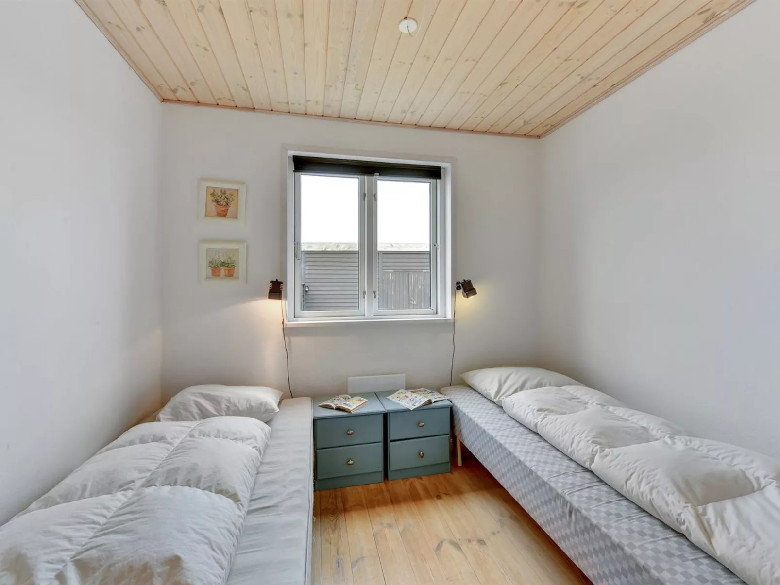 "Karmen" - 300m to the fjord-Binnen