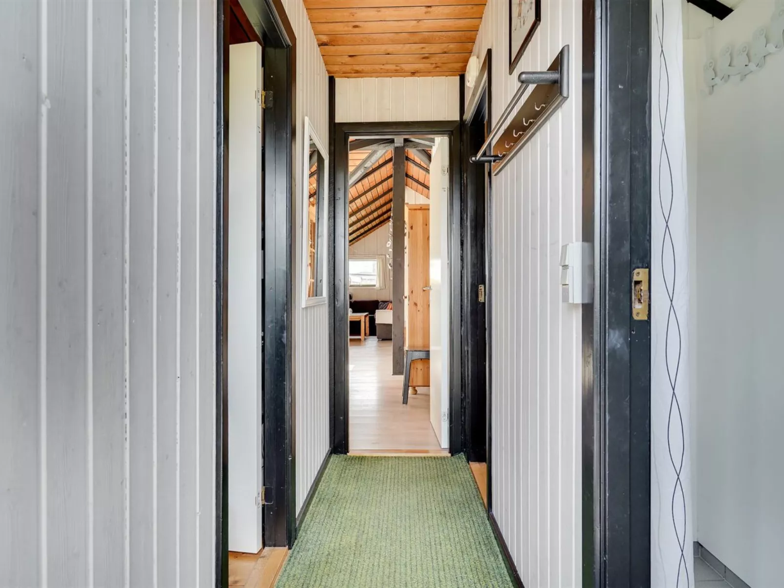 "Ardan" -  from the sea-Binnen