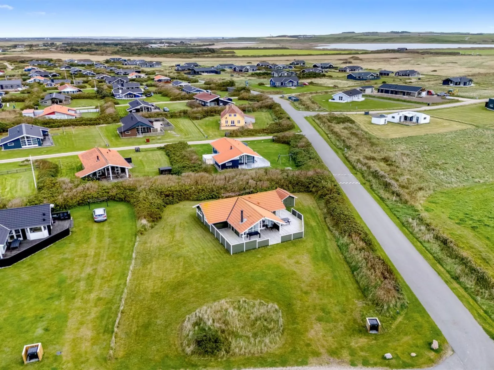 "Valea" - 300m to the fjord-Buiten