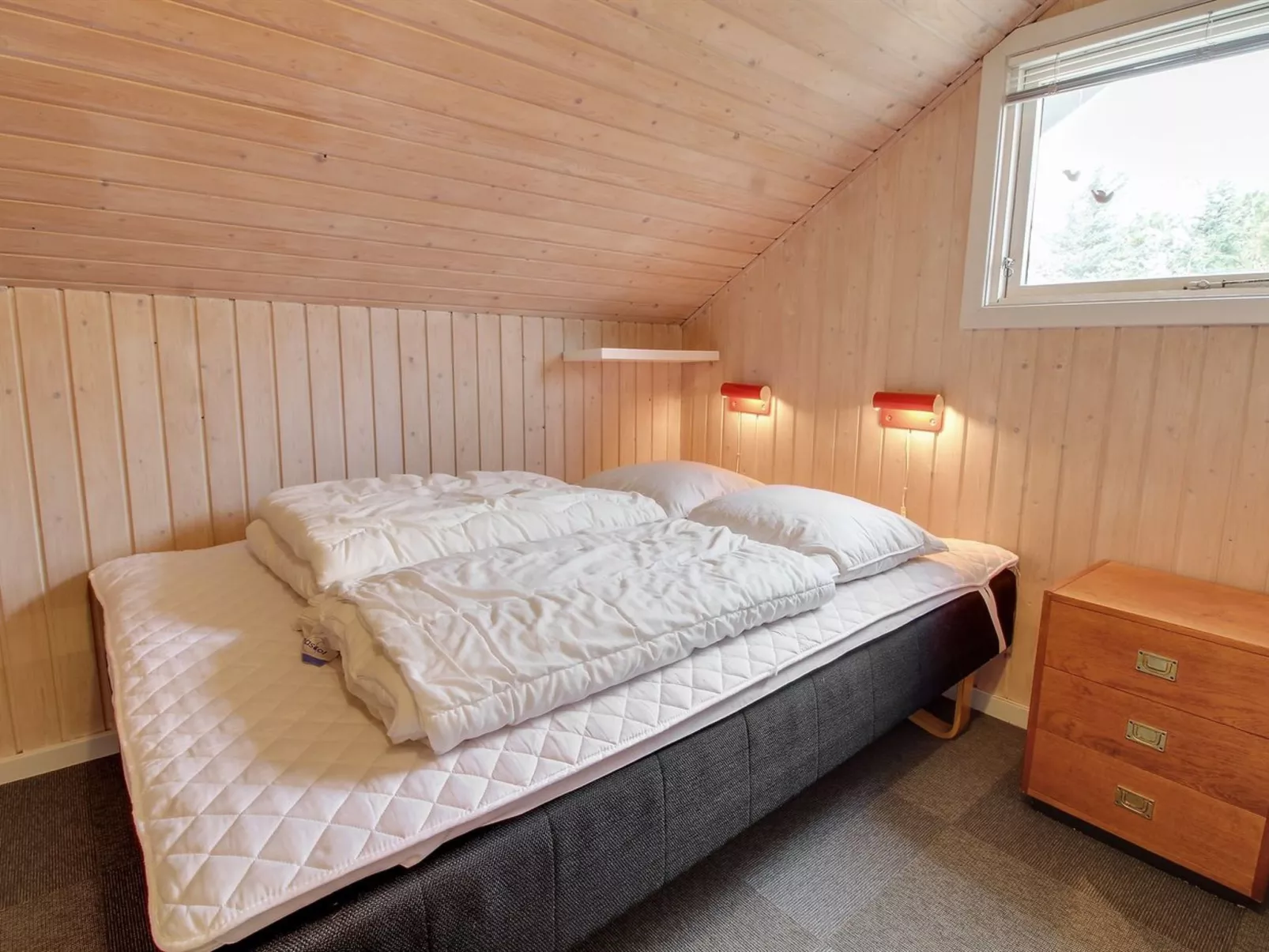 "Josie" - 200m from the sea-Binnen