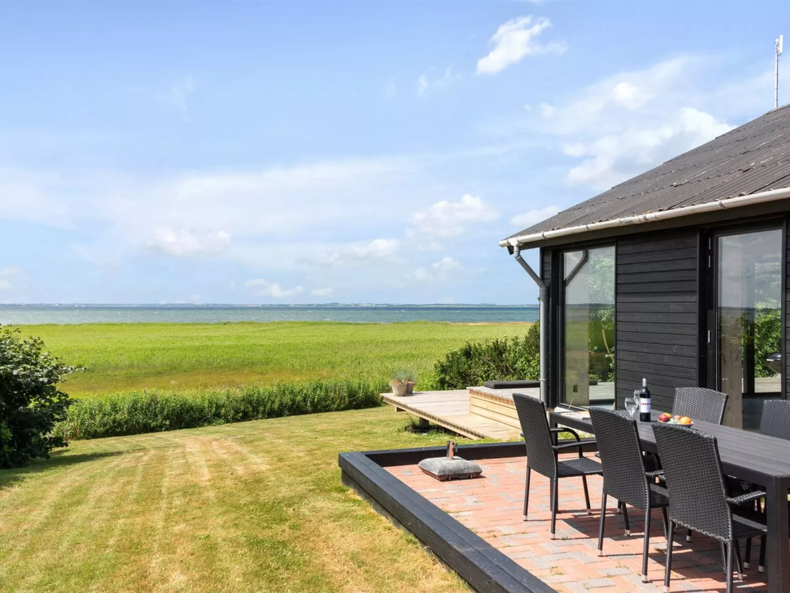 "Aslag" - 150m to the fjord-Buiten