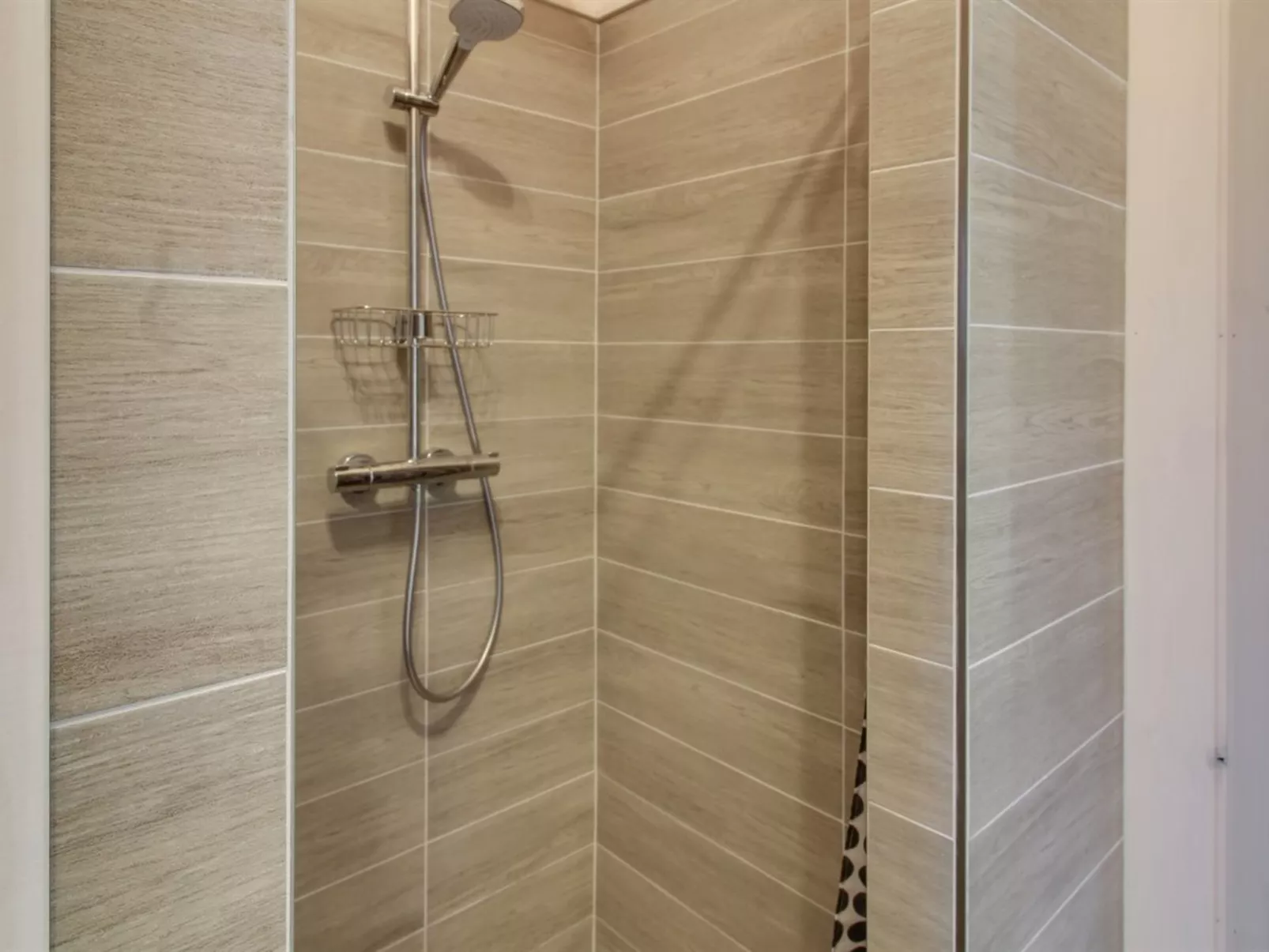 "Gertrude" - 1.1km to the fjord-Binnen