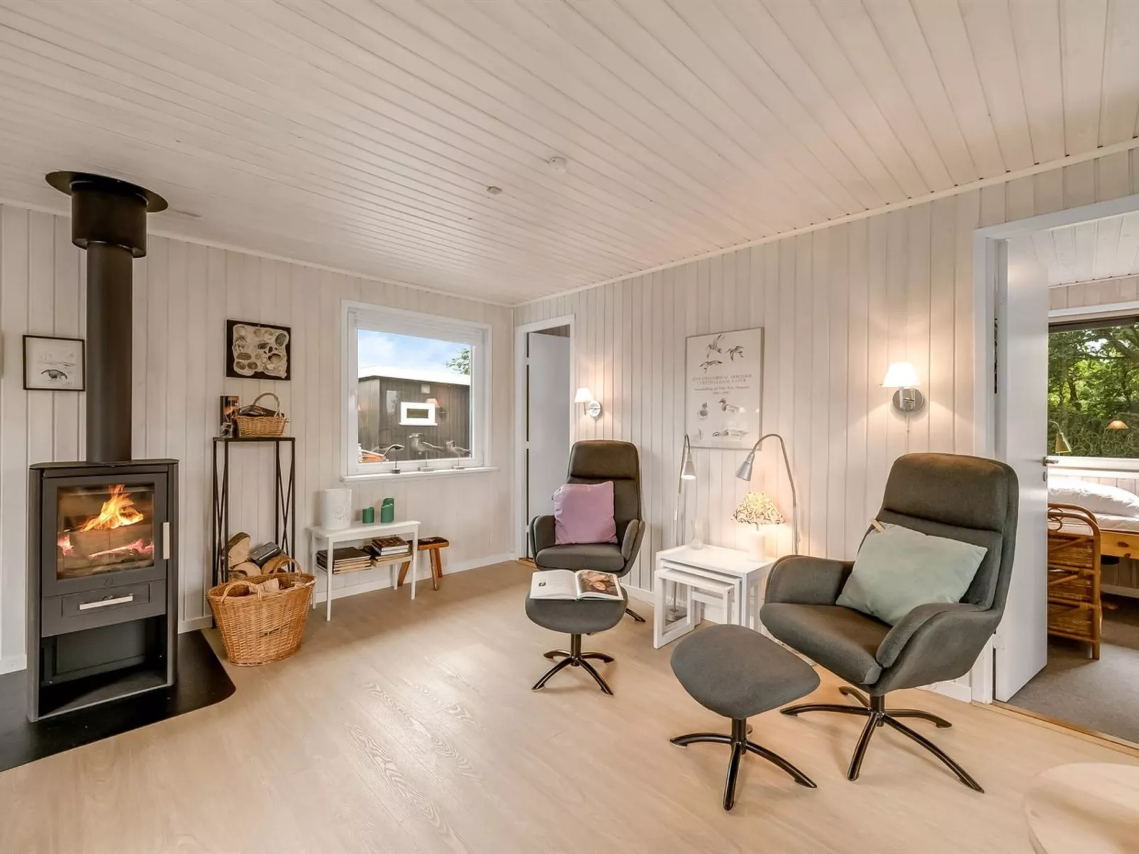 "Theodor" - 180m to the fjord-Binnen