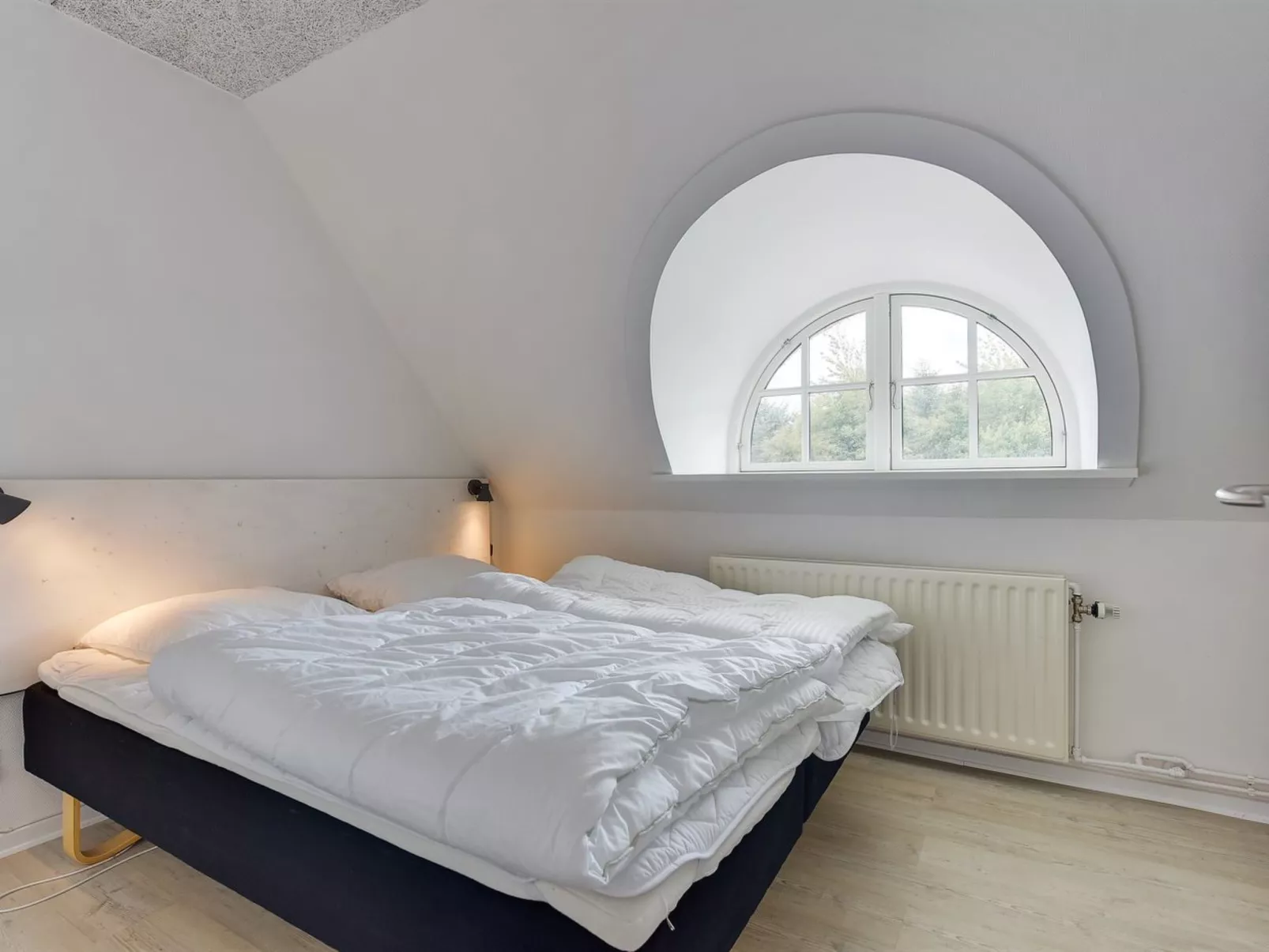 "Alitta" - 27km from the sea-Binnen