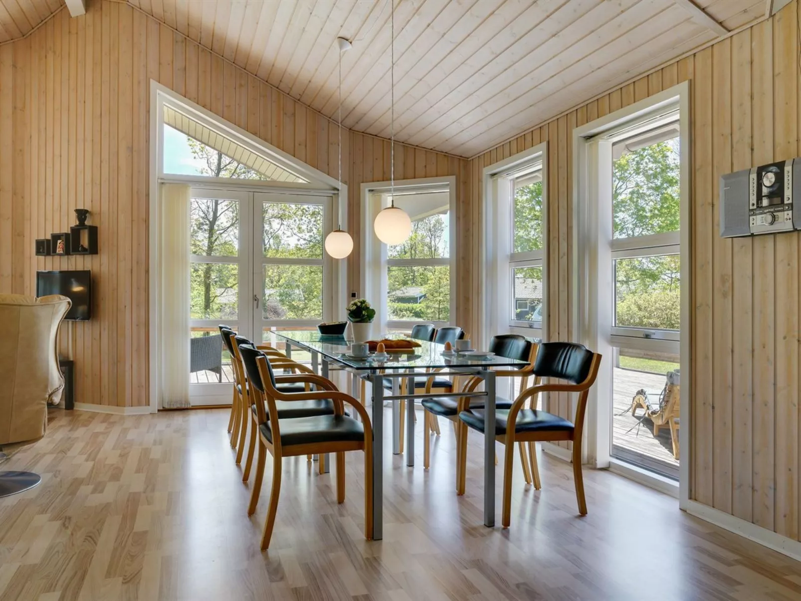 "Ebbi" - 36km from the sea-Binnen