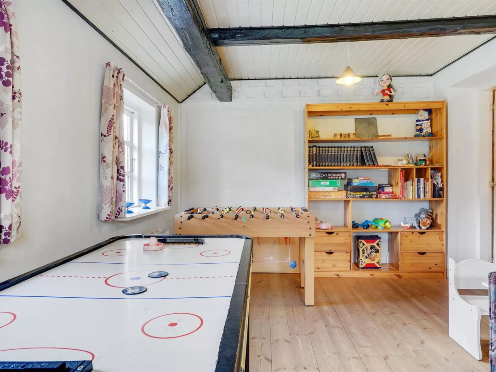 "Hedda" - 15km from the sea-Binnen