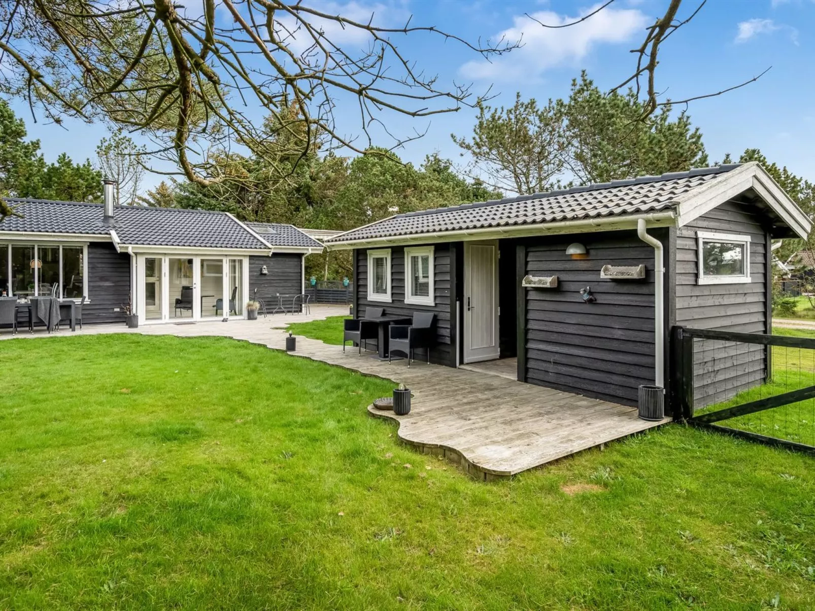 "Ulli" - 1.6km from the sea-Buiten