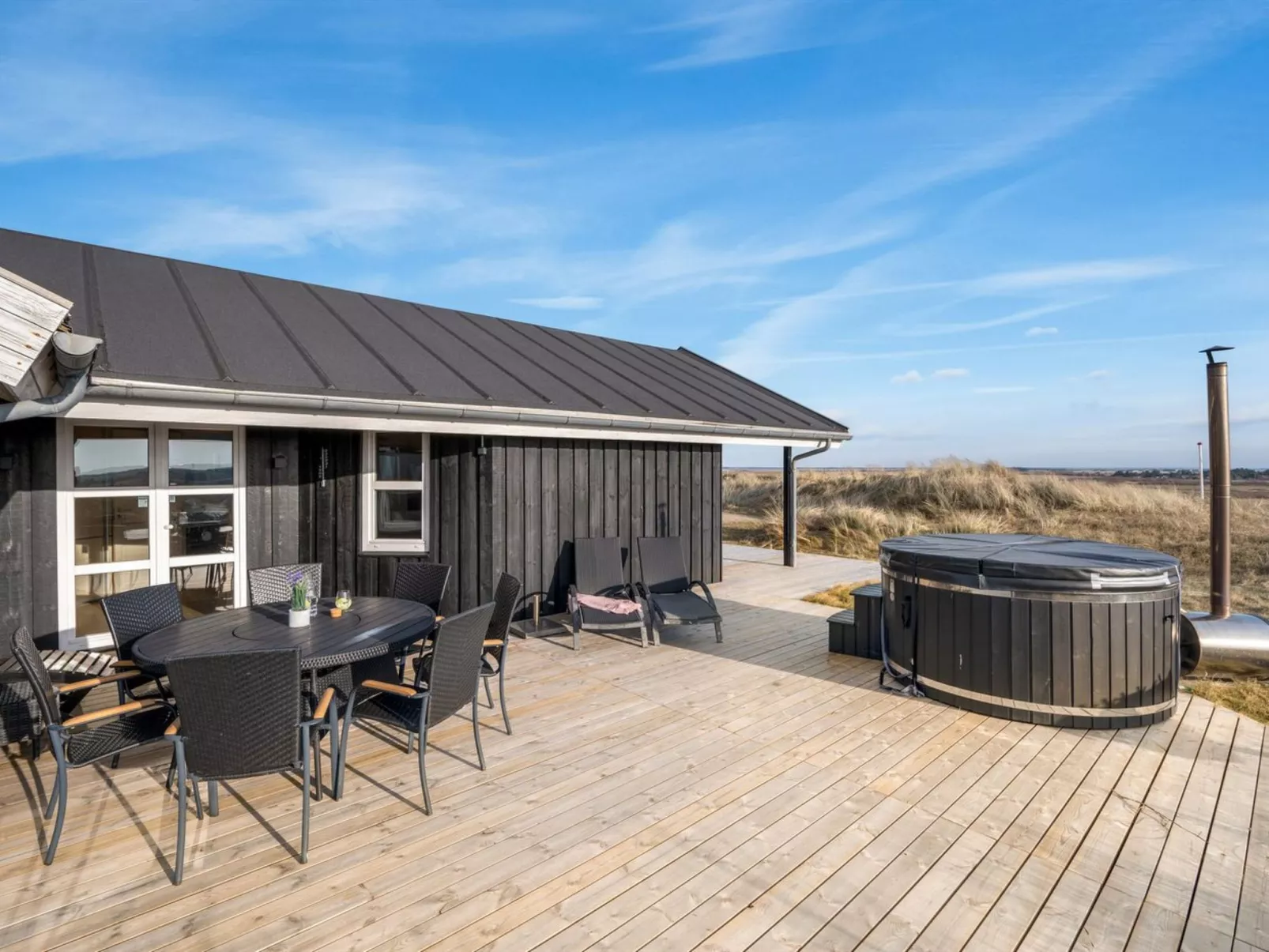 "Tahnee" - 450m from the sea-Buiten