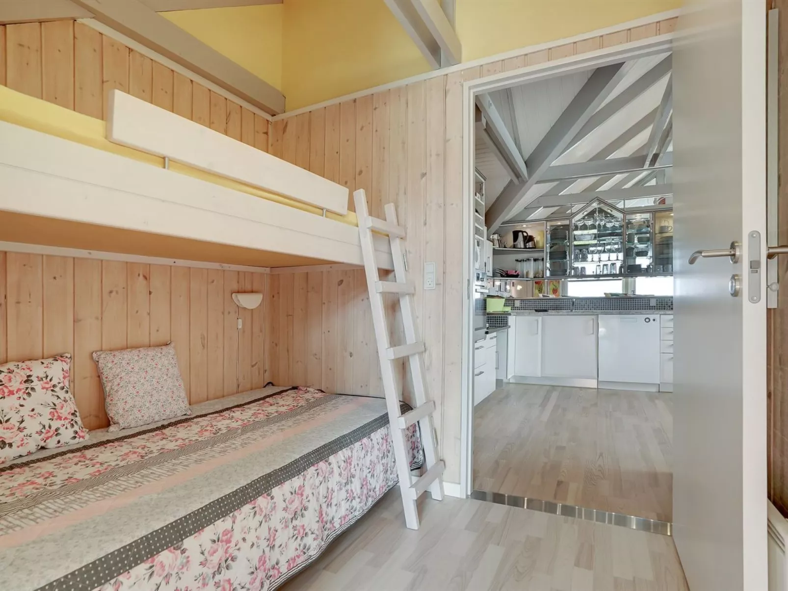 "Alvilde" - 100m from the sea-Binnen