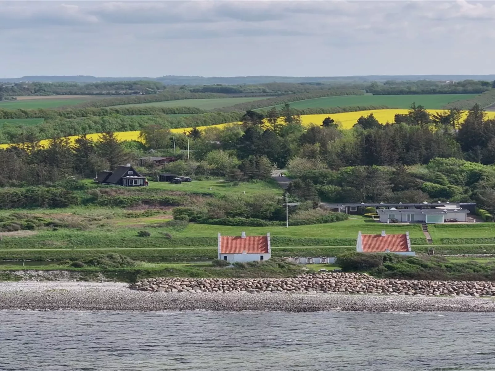 "Aranja" - 300m to the fjord-Buiten