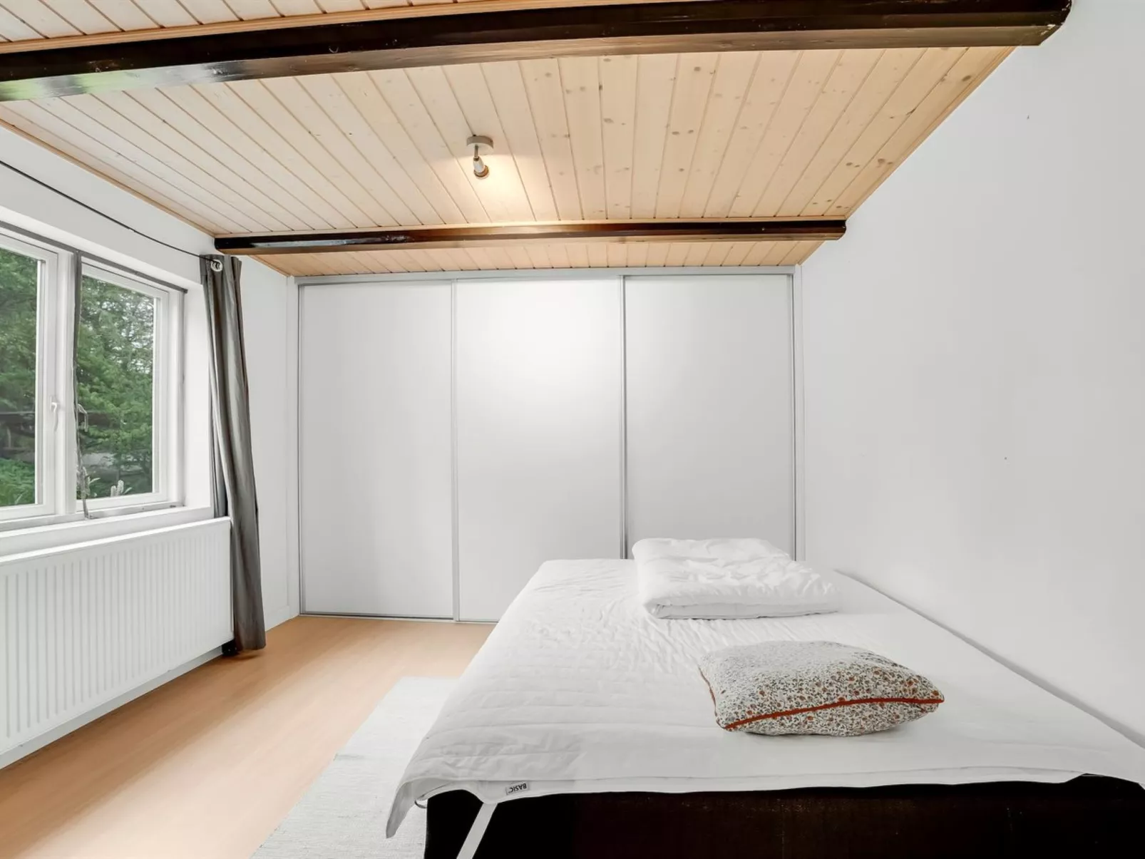 "Onida" - 5.5km from the sea-Binnen