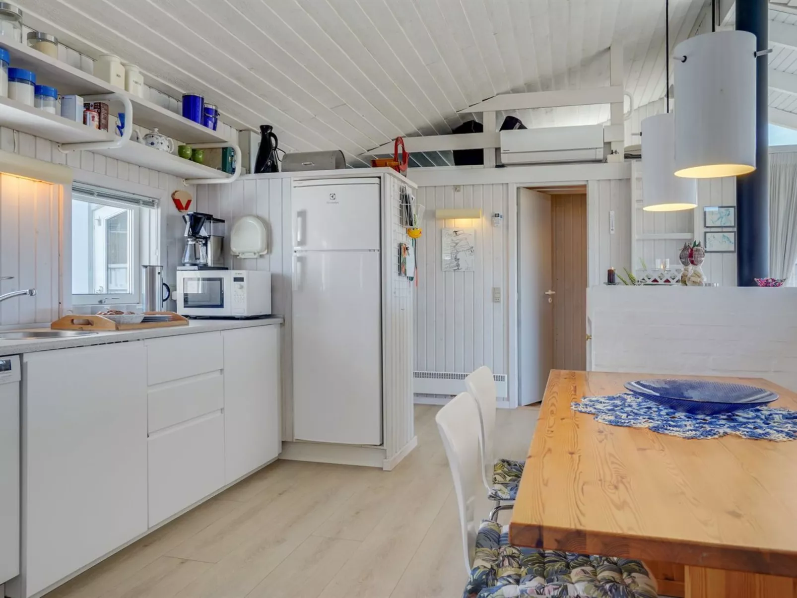 "Sigrid" - 400m from the sea-Binnen