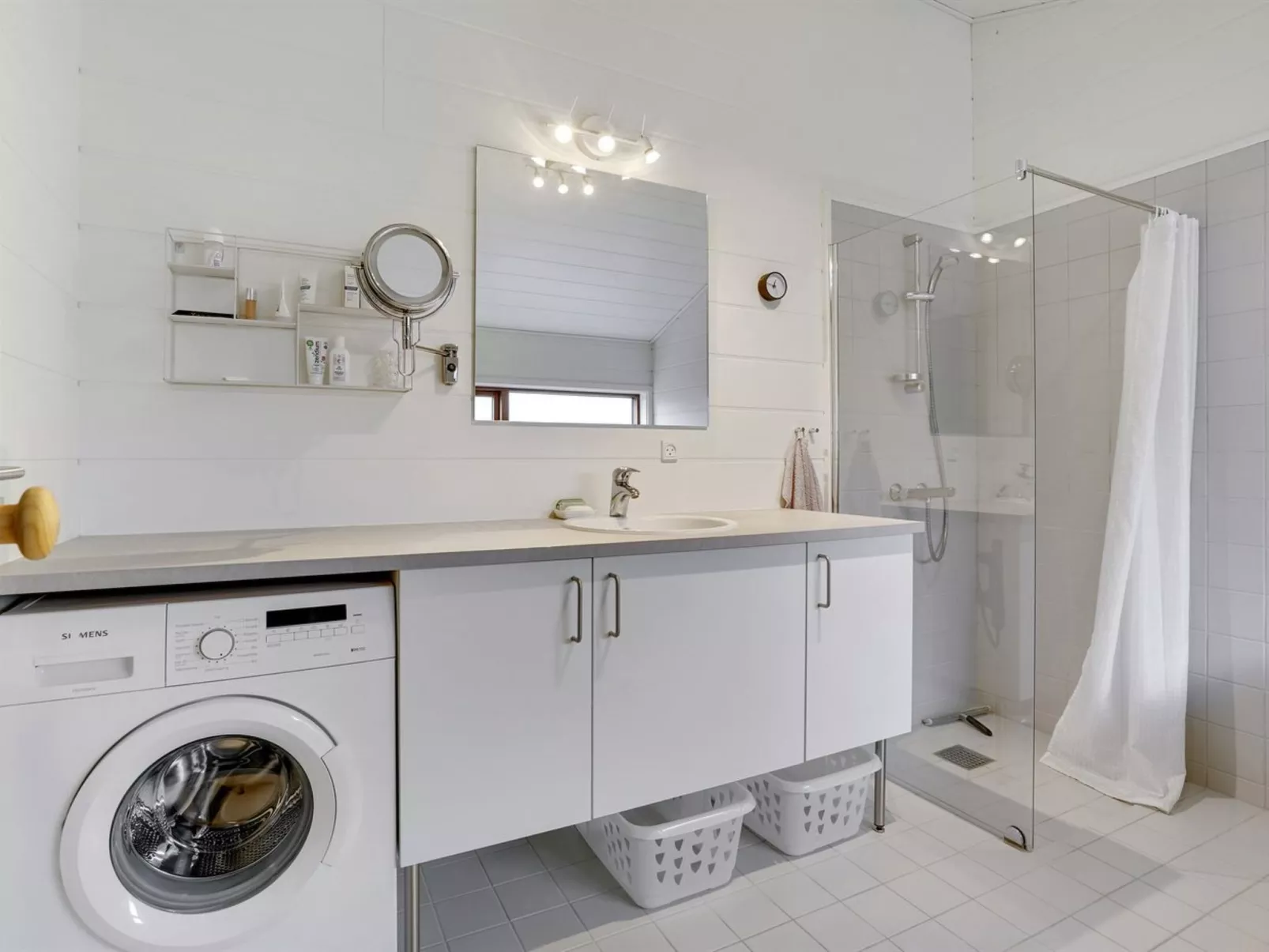 "Aino" - 1km from the sea-Binnen