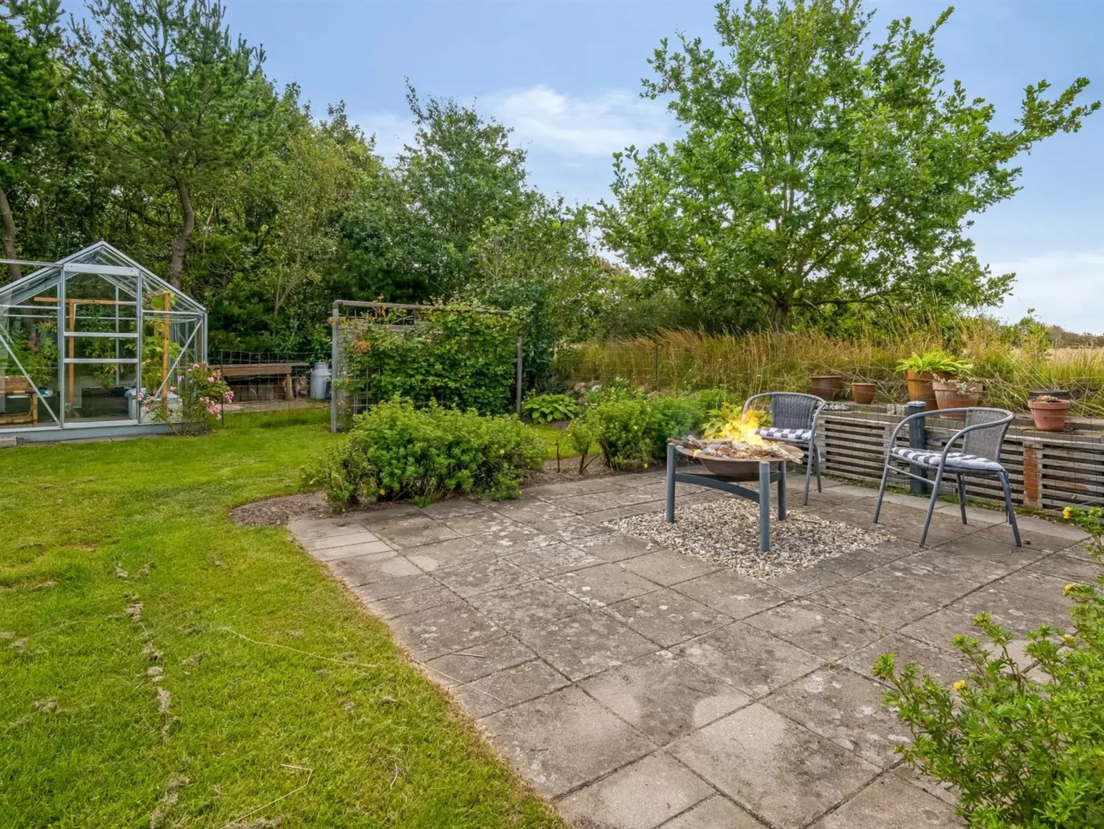 "Waghn" - 800m to the fjord-Buiten