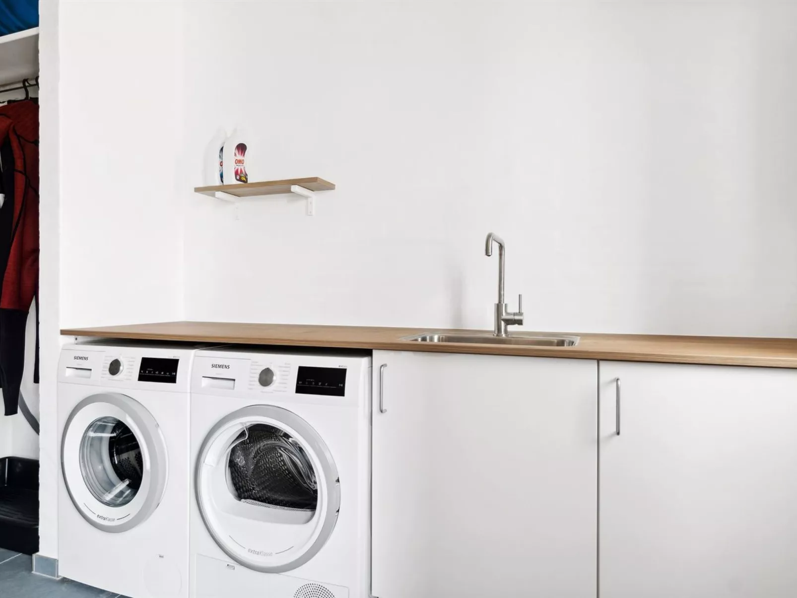 "Yakari" - 1km from the sea-Binnen