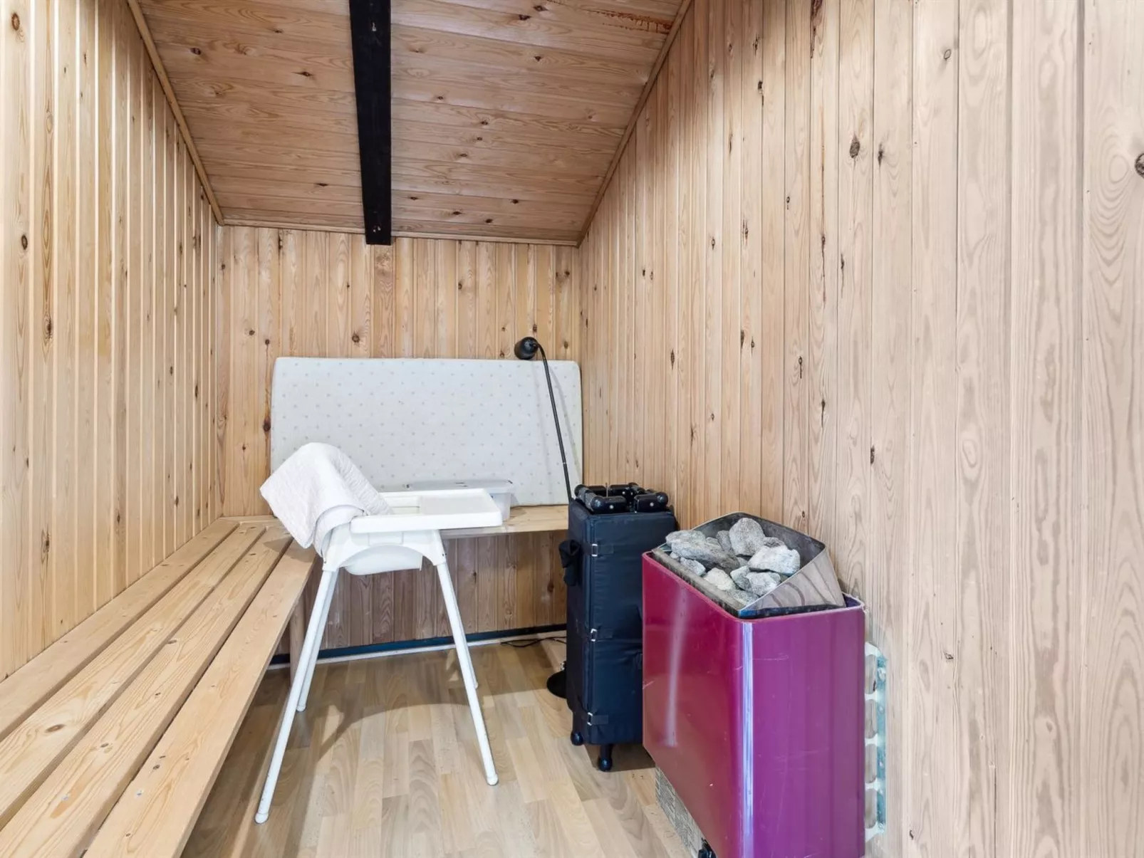 "Alrun" - 150m from the sea-Binnen