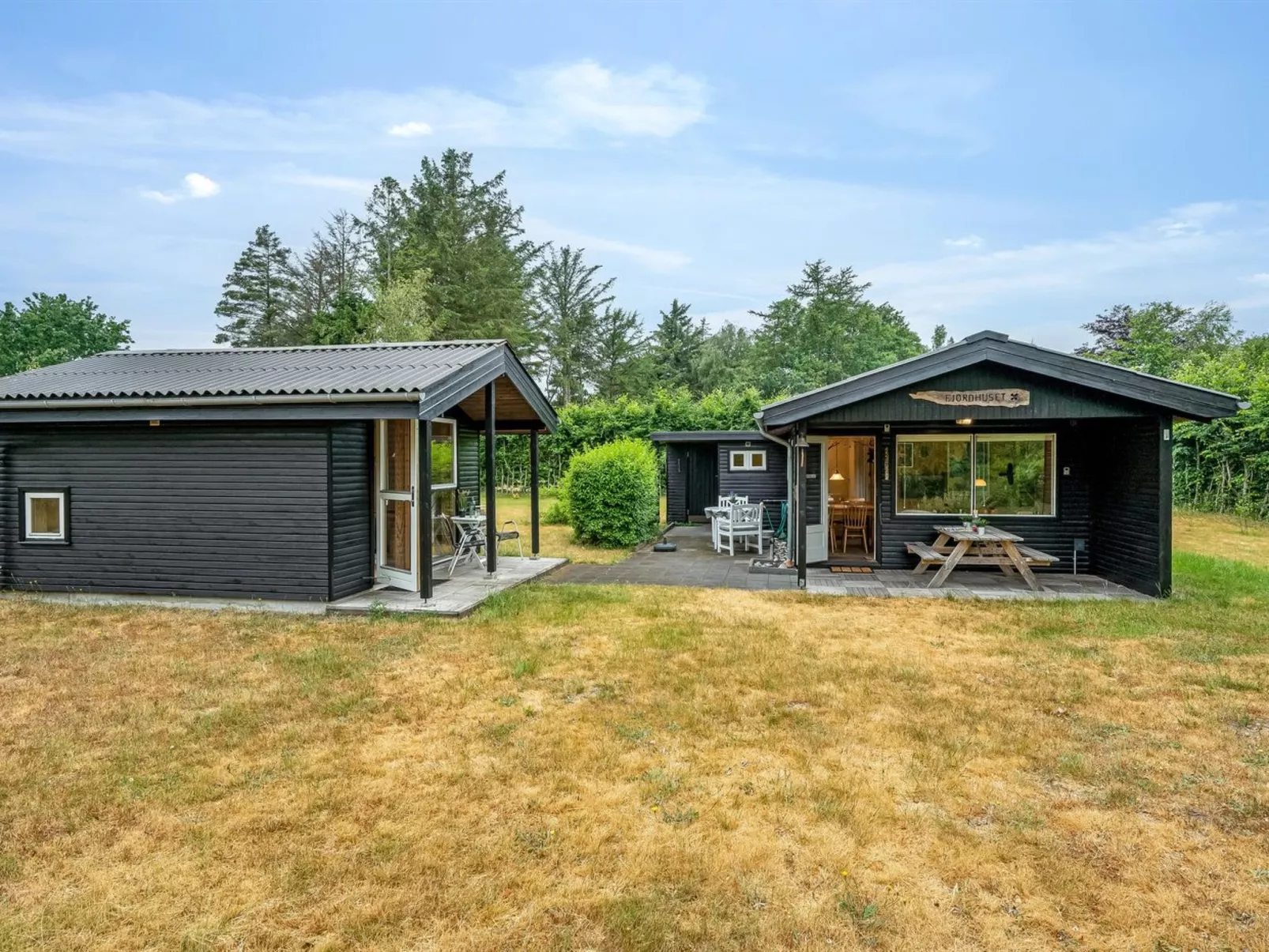 "Fifi" - 200m to the fjord-Buiten