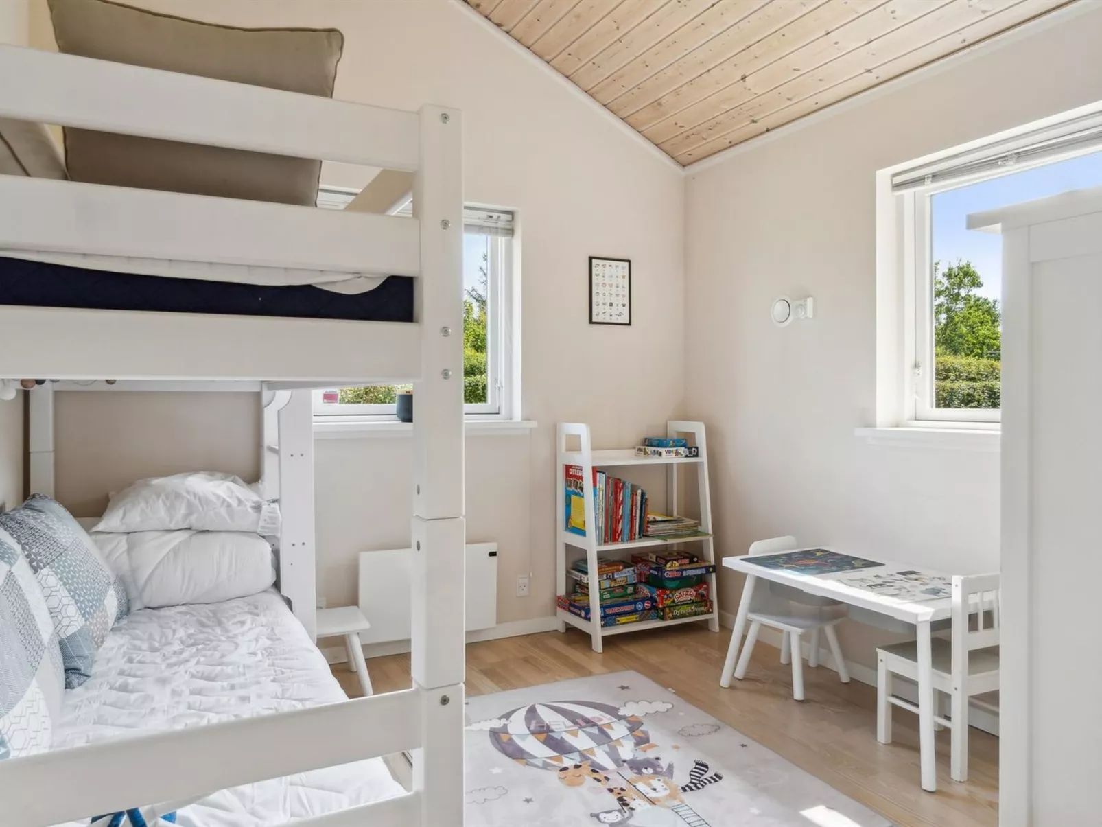 "Asvalde" - 200m to the fjord-Binnen