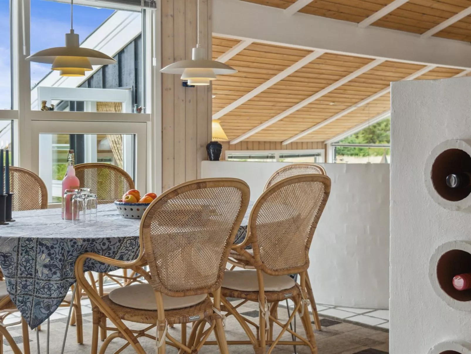 "Hrefna" - 500m from the sea-Binnen