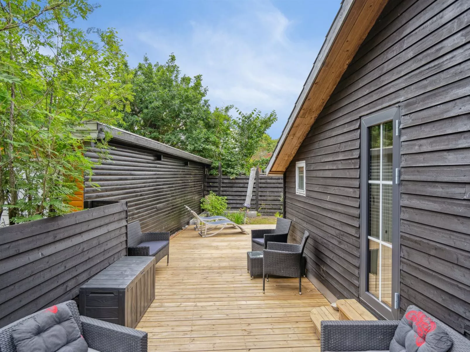 "Tjarven" - 300m from the sea-Buiten