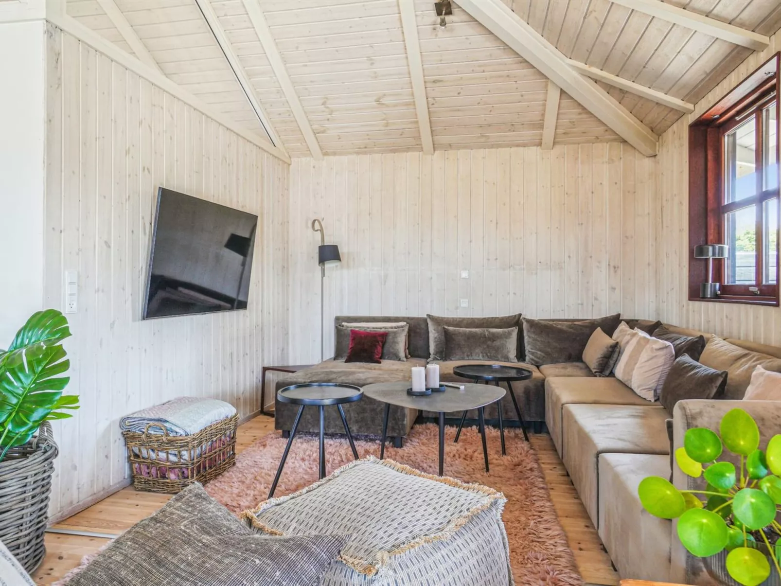 "Fridgerd" - 250m from the sea-Binnen