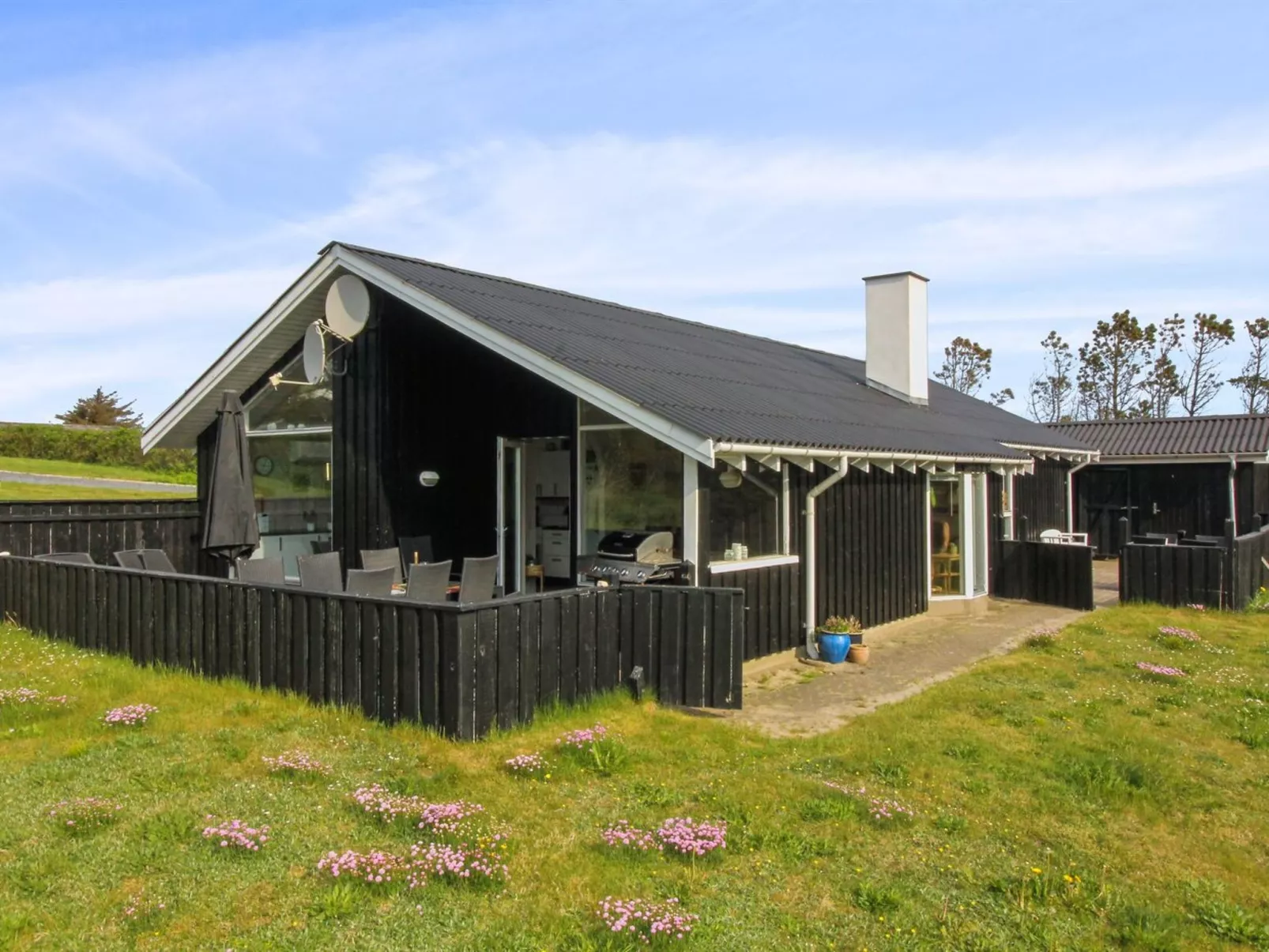 "Aike" - 400m from the sea-Buiten