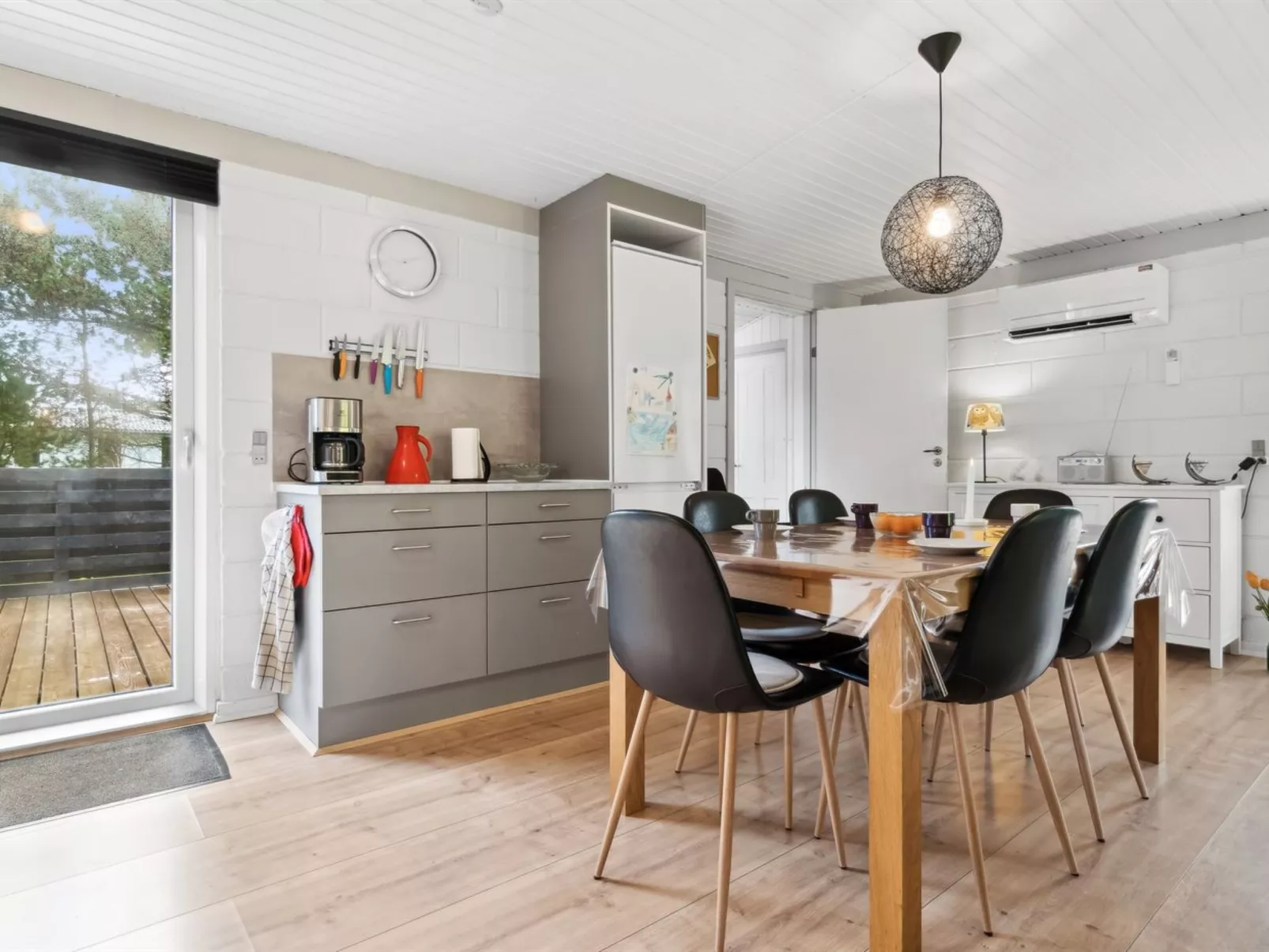 "Pia" - 250m to the fjord-Binnen