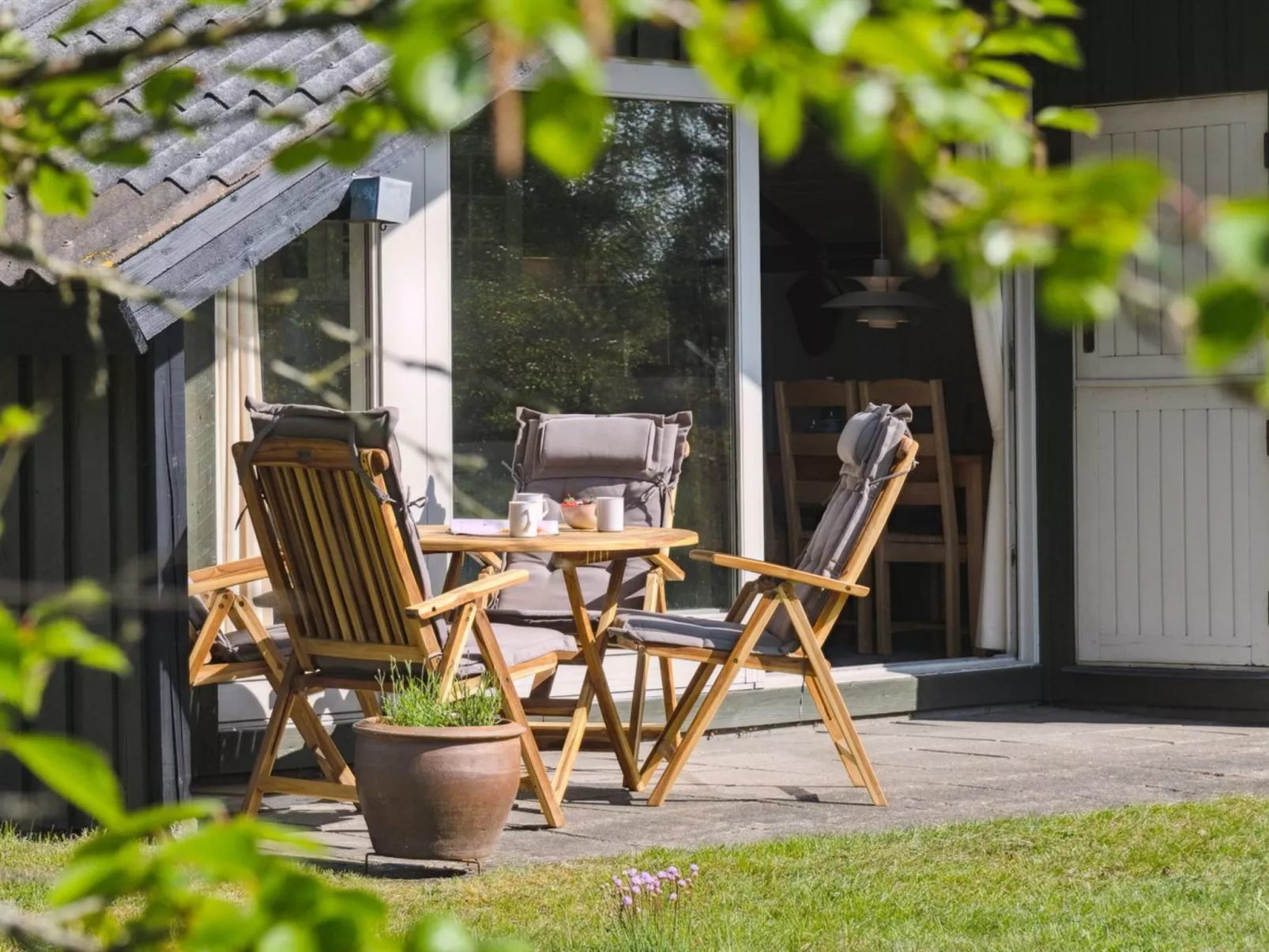 "Irlin" - 600m from the sea-Buiten